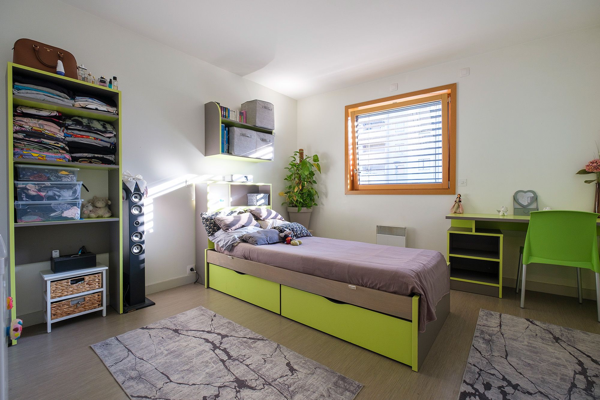 Chambre individuelle dans une résidence pour jeunes